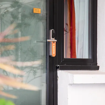 Oldegar Hotel-bar-musique