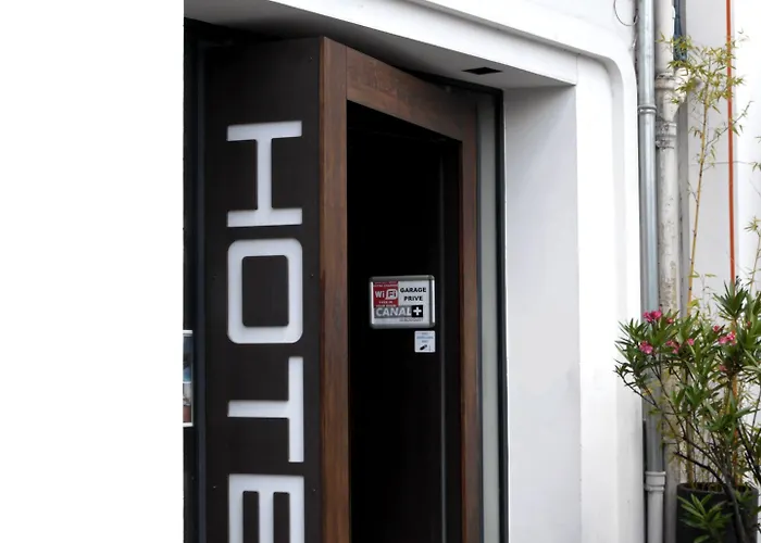 Oldegar Hotel-bar-musique 3* Ναντ